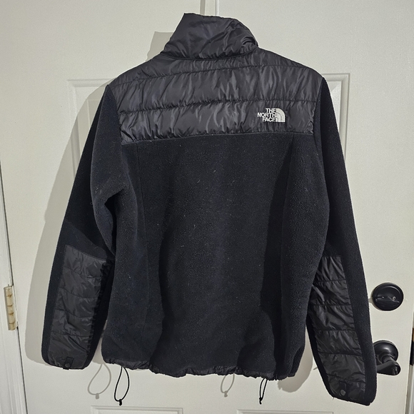 The North Face Black 550 Denali Puffer Fleece Jacket - Picture 2 of 11